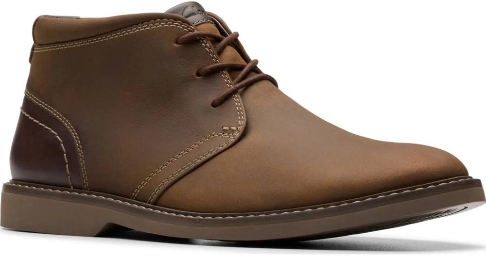 Clarks Men's Radcliff Plain Toe Leather Chukka Boots